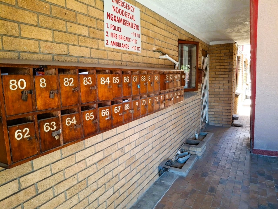 1 Bedroom Property for Sale in Morgenster Western Cape